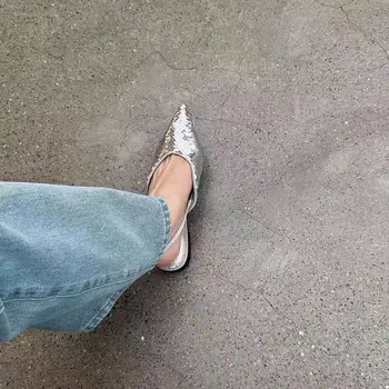 Женские босоножки с заостренной плоской подошвой, новинка 2023 года, женская обувь ручной работы с блестками