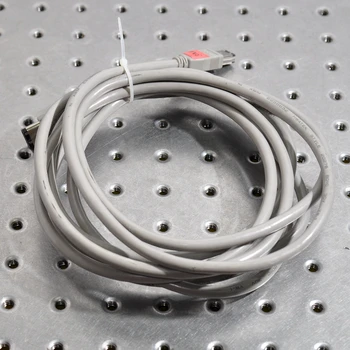 Используется кабель для камеры Grey Point IEEE 1394A 1-го поколения длиной 3 метра